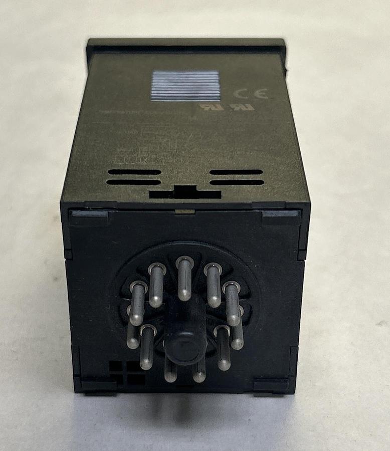 Used FUJI ELECTRIC,PXZ4-RBY2-5V,TEMPERATURE CONTROLLER