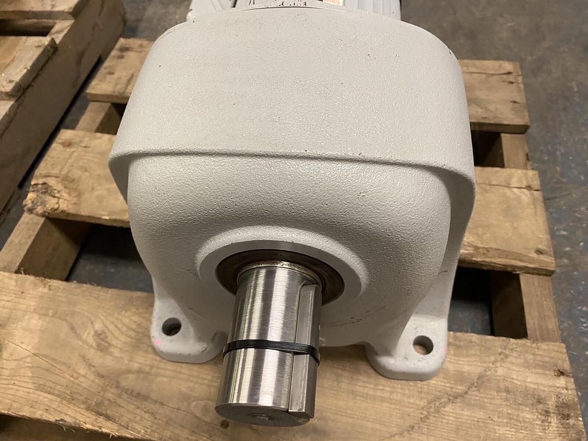 Used NISSEI GTR,G3L50W030-UTB220NS,INDUCTION MOTOR 2200w 4P RATIO 30:1