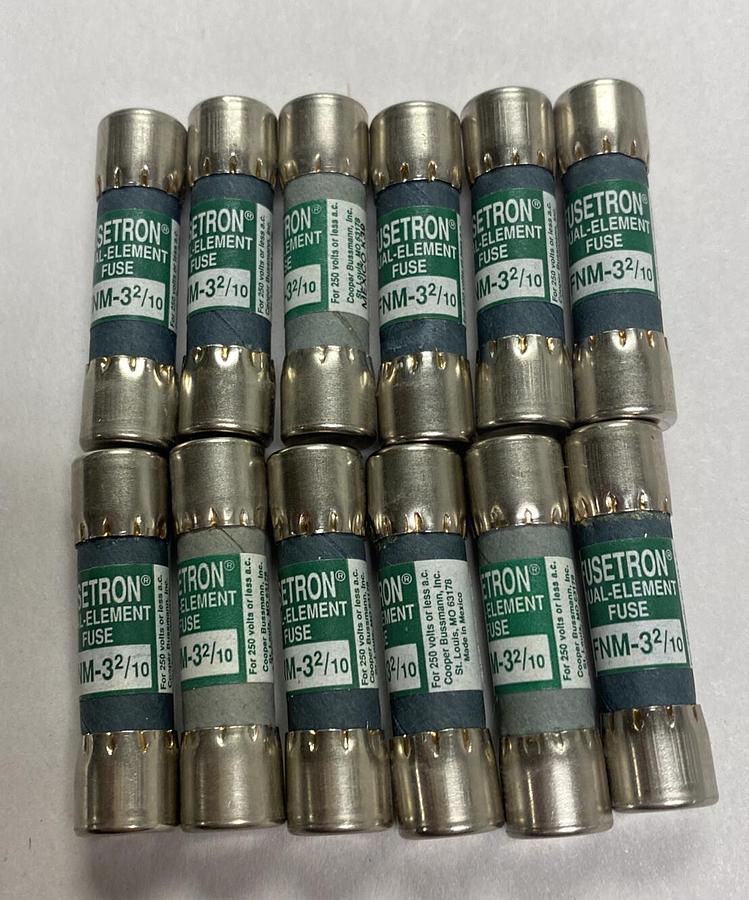 COOPER BUSSMANN,FNM-3-2/10,FUSETRON 3-2/10 AMP FUSE LOT OF 12 NEW NO BOX