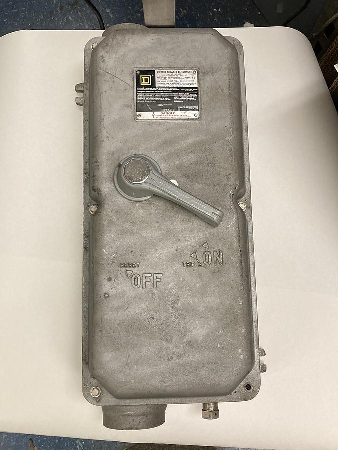 Used Square D,KA-225-Y,Circuit Breaker Enclosure 225 Amps KHL36000M