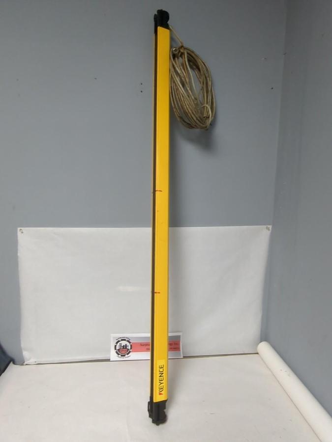 Used KEYENCE,SL-V60HM-T,LIGHT CURTAIN TRANSMITTER 24VDC 126mA USED