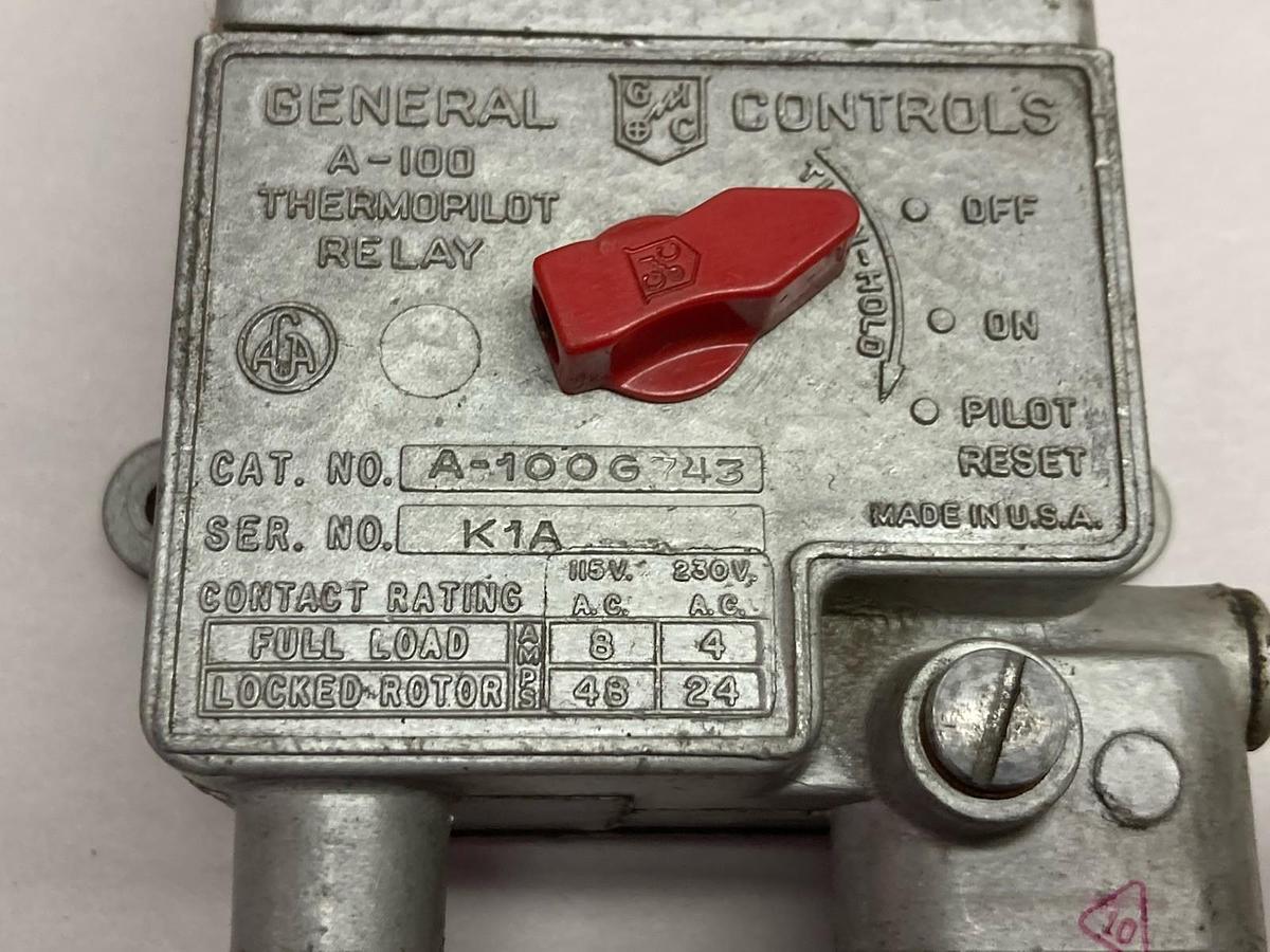 Used ITT General Controlsm,A-100G743,Thermopilot Relay Manual Reset 115/230V