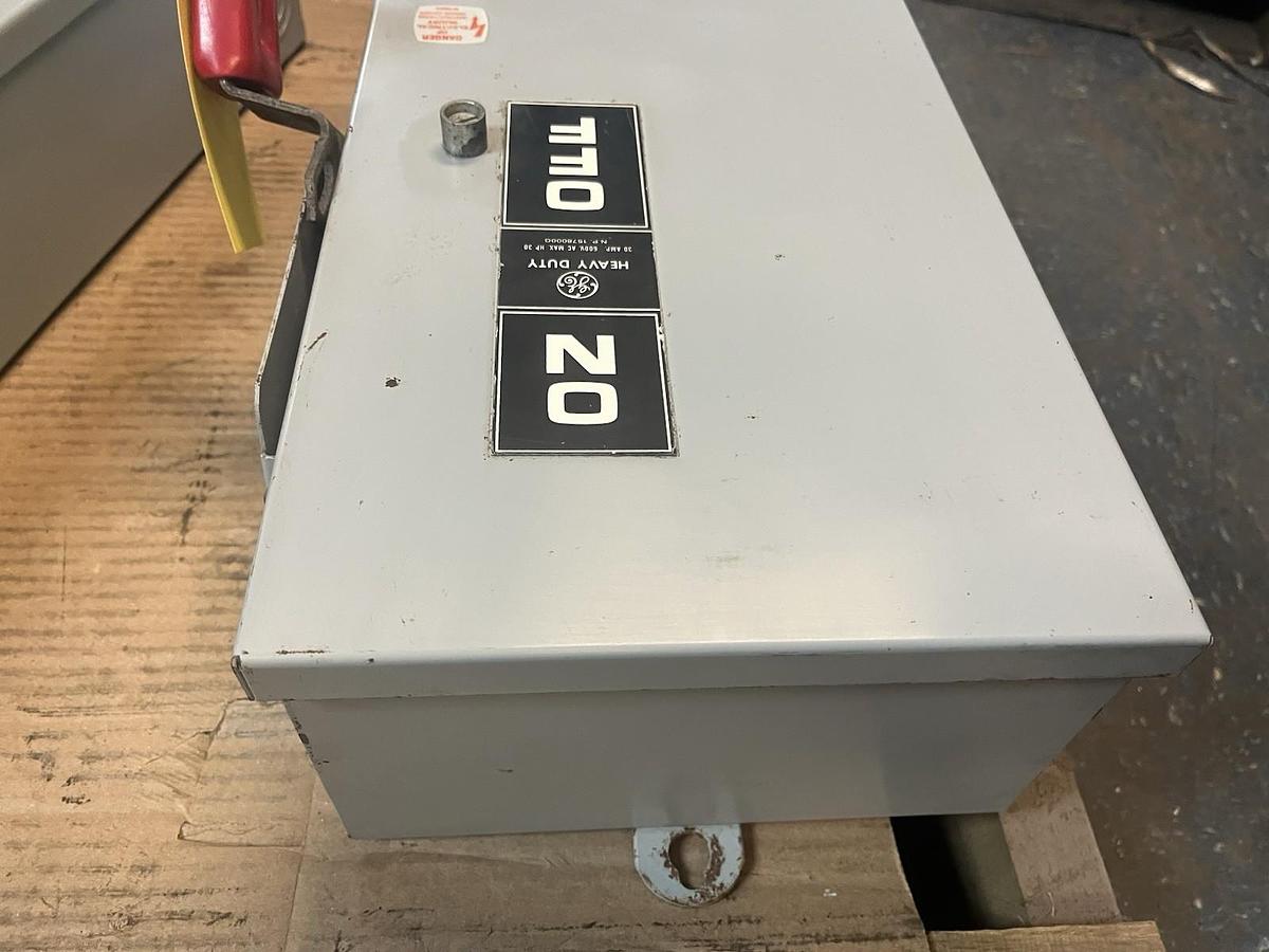 GE,THN3361M,TYPE 1 NON FUSED SAFETY DISCONNECT SWITCH 30A 600V