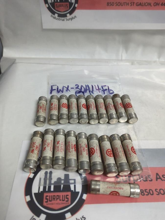 Used COOPER BUSSMANN,FWX30A14Fb,FUSE 30 AMP FUSE LOT OF 20 PRE-OWNED
