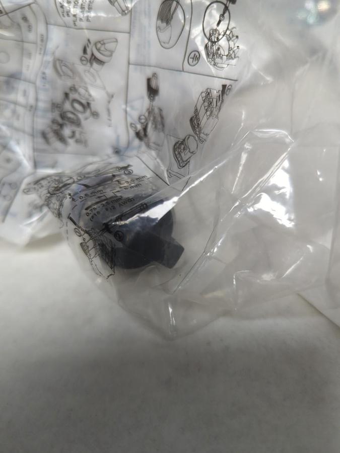 SPRECHER+SCHUH,D7MSM32,SERIES A SELOCTOR SWITCH LOT OF 4 NEW