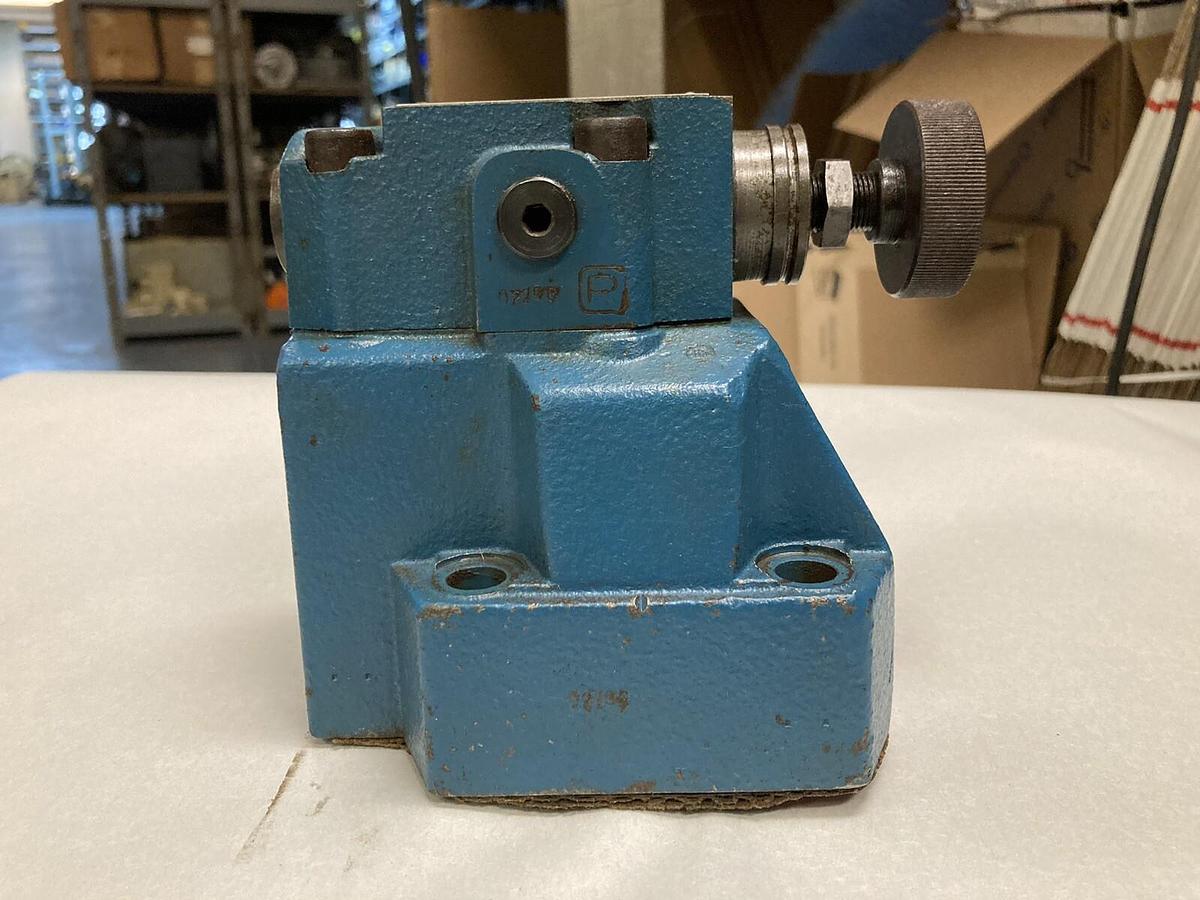 Used Rexroth,DR20-4-52/315YV/12,Hydraulic Relief Valve