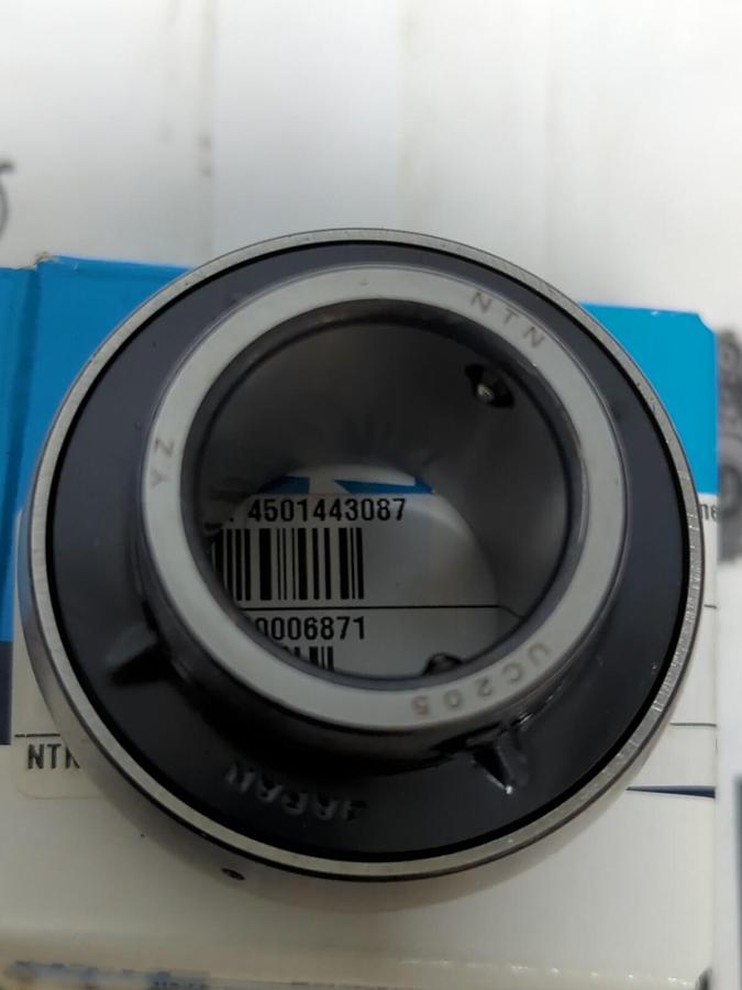 NTN,UC205D1,INSERT BEARING 25MM BORE NOS