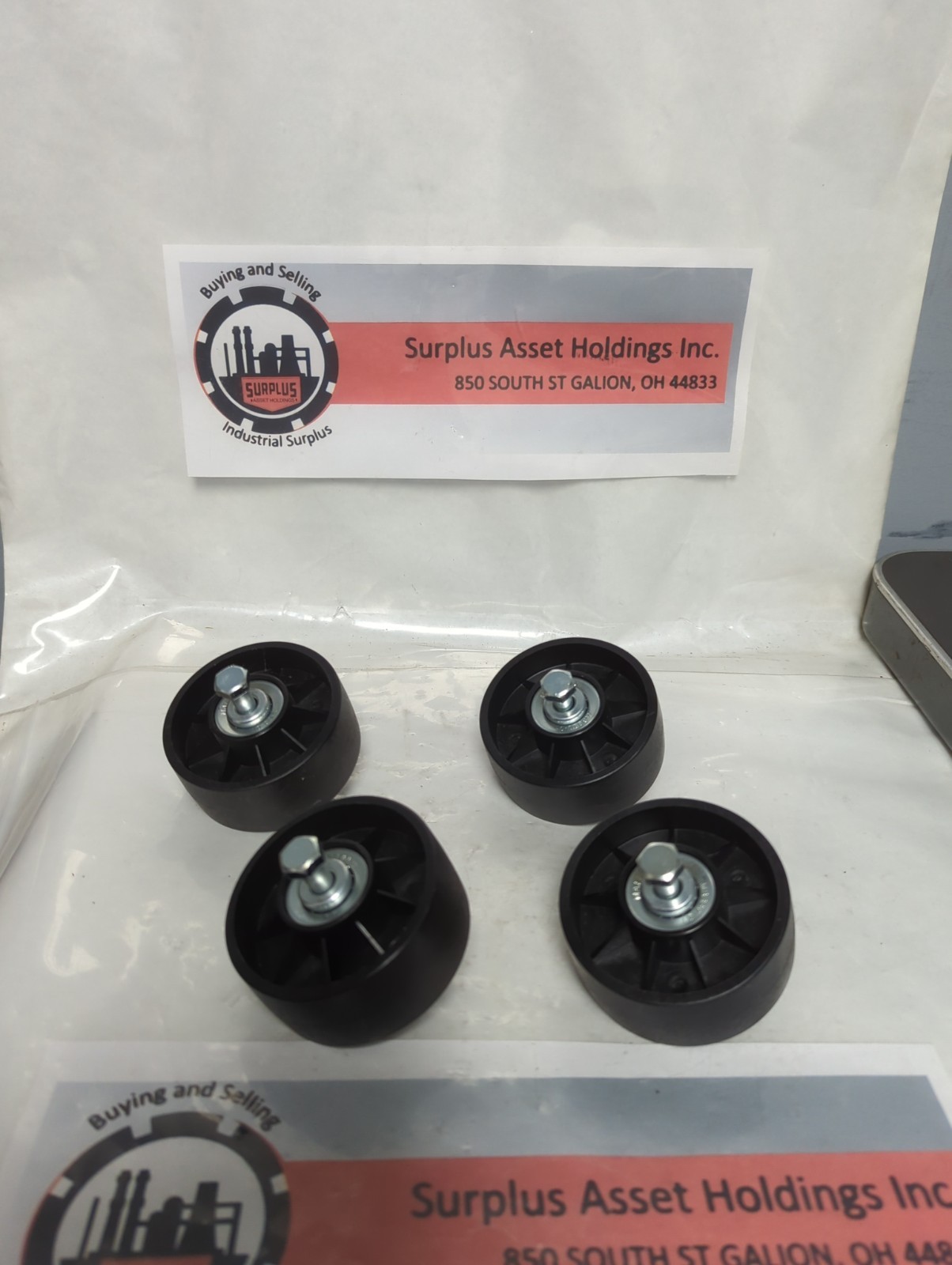 MALLARD,MB330-01,PALLET FLOW WHEELS WITH HARDWARE LOT OF 4 NOS