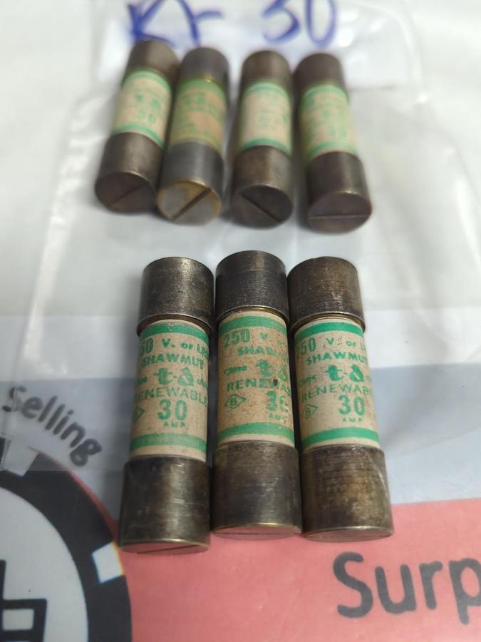 GOULD SHAWMUT,RF-30,RENEWABLE 30 AMP FUSE LOT OF 7 PRE-OWNED