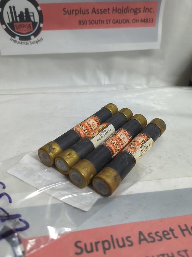 Used COOPER BUSSMANN,LPS-3,LOW-PEAK 3 AMP FUSE LOT OF 4 PRE-OWNED