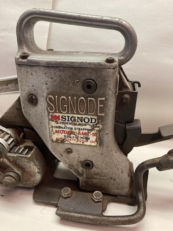 Used Signode,AMT-58,Steel Manual Strapping Machine Size 5/8 Inch
