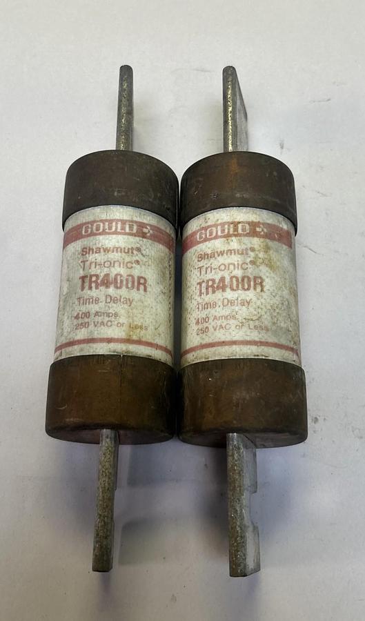 Used GOULD SHAWMUT,TR400R,TIME DELAY FUSE 400A 250V LOT OF 2
