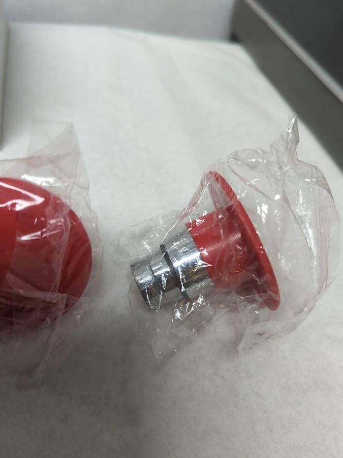 CERUS IND.,CB2BS64,PUSH/TURN BUTTON RED LOT OF 3 NOS