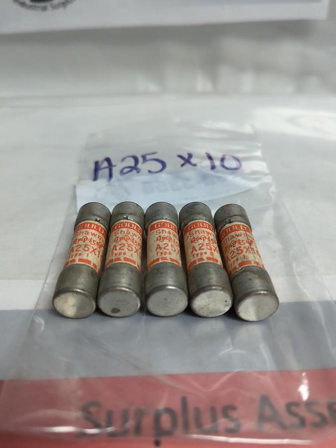 Used GOULD SHAWMUT,A25X10,AMP-TRAP 10 AMP FUSE LOT OF 5 PRE-OWNED