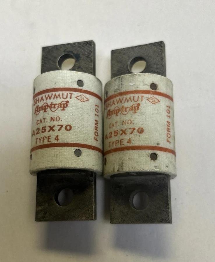 Used GOULD SHAWMUT,A25X70,AMP-TRAP FUSE 70A 250V LOT OF 2