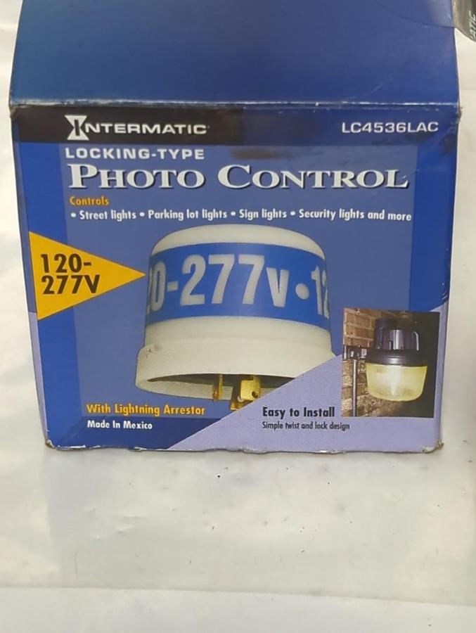 INTERMATIC,LC4536LAC,LOCKING TYPE PHOTO CONTROL 120-277 V NOS
