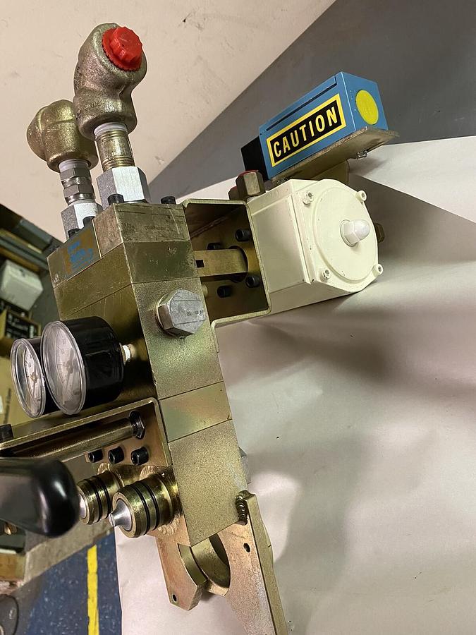 CONTROL SYSTEMS,25A08,CONTROL BLOCK VALVE