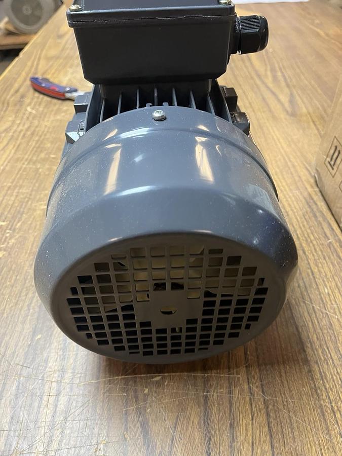 MG2 MOTOGEN,90S2A,MOTOR 2HP 230/400V 2840-3400RPM 3PH