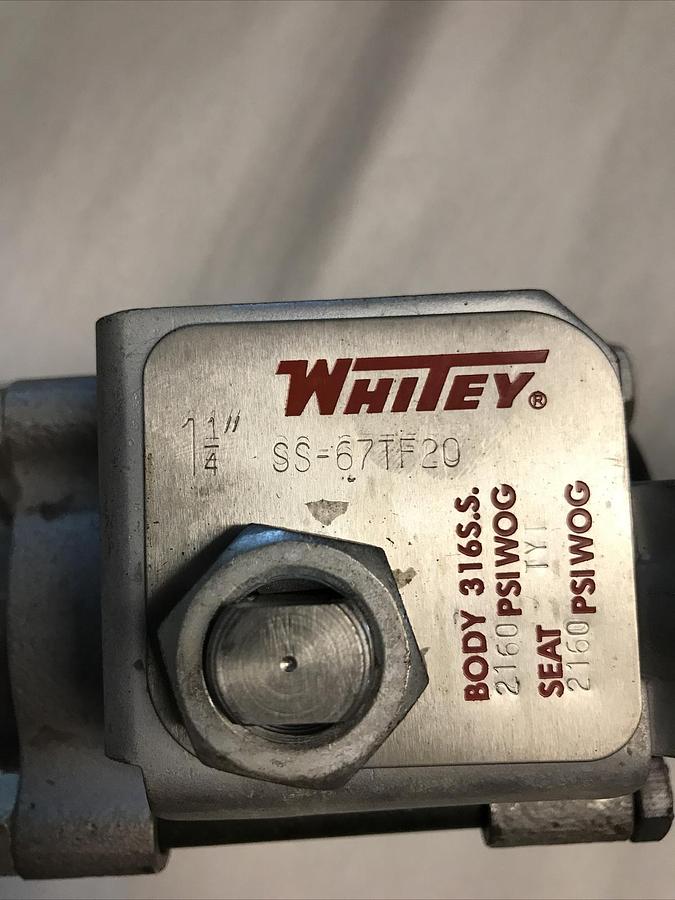 Whitey,SS-62TF20,1-1/4 INCH Ball Valve 316 Stainless 2160PSI
