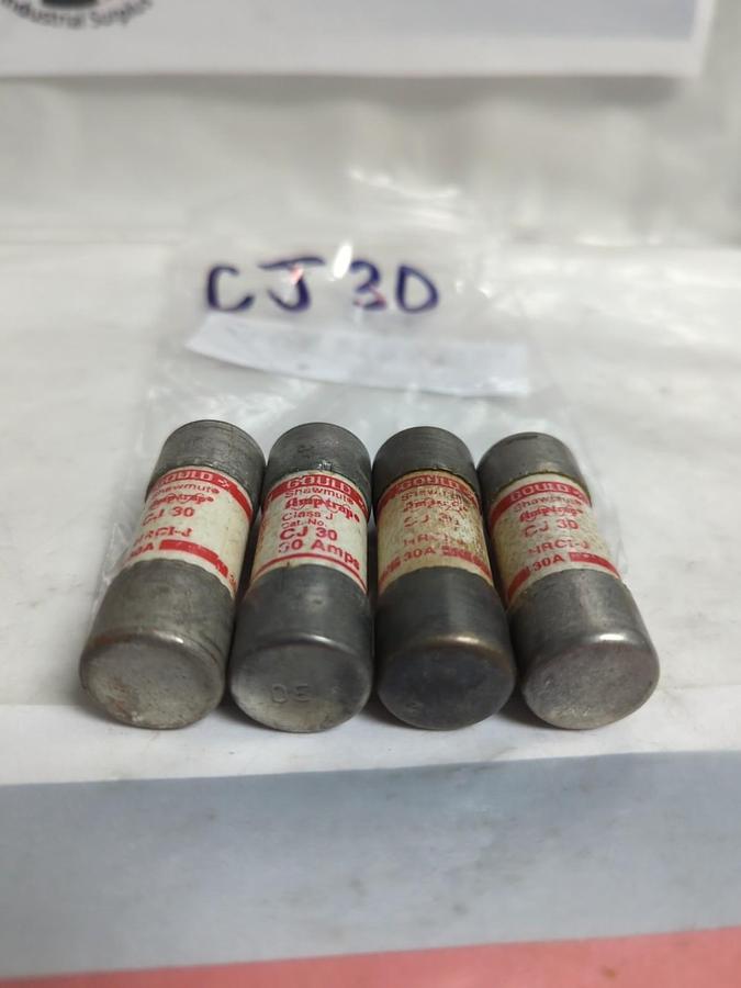 Used GOULD SHAWMUT,CJ30,AMP-TRAP 30 AMP FUSE LOT OF 4 PRE-OWNED