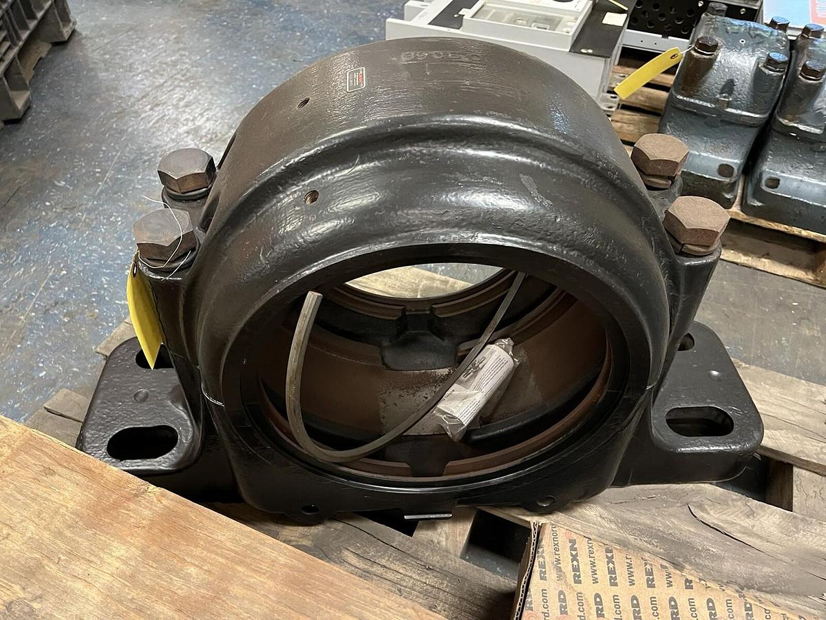 LINK BELT,PLB76280FHT2,PILLOW BLOCK HOUSING 280MM W Seal Rings