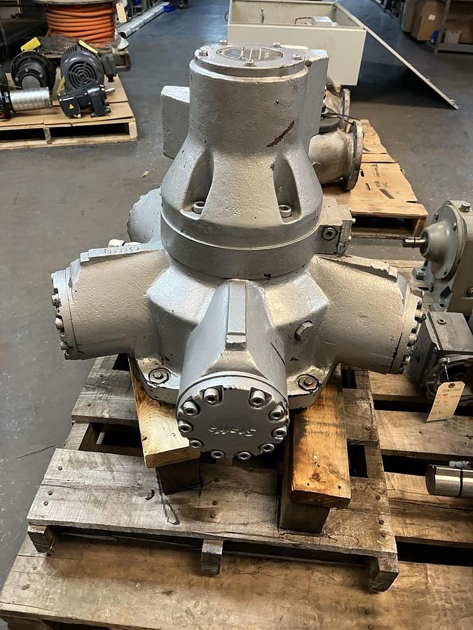 Used VICKERS,HM/C200Z/170110/F/C3/11/PL231,RADIAL PISTON HYDRAULIC MOTOR