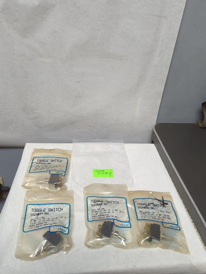 SELECTA,SS208A-BG,TOGGLE SWITCH LOT OF 4 NOS