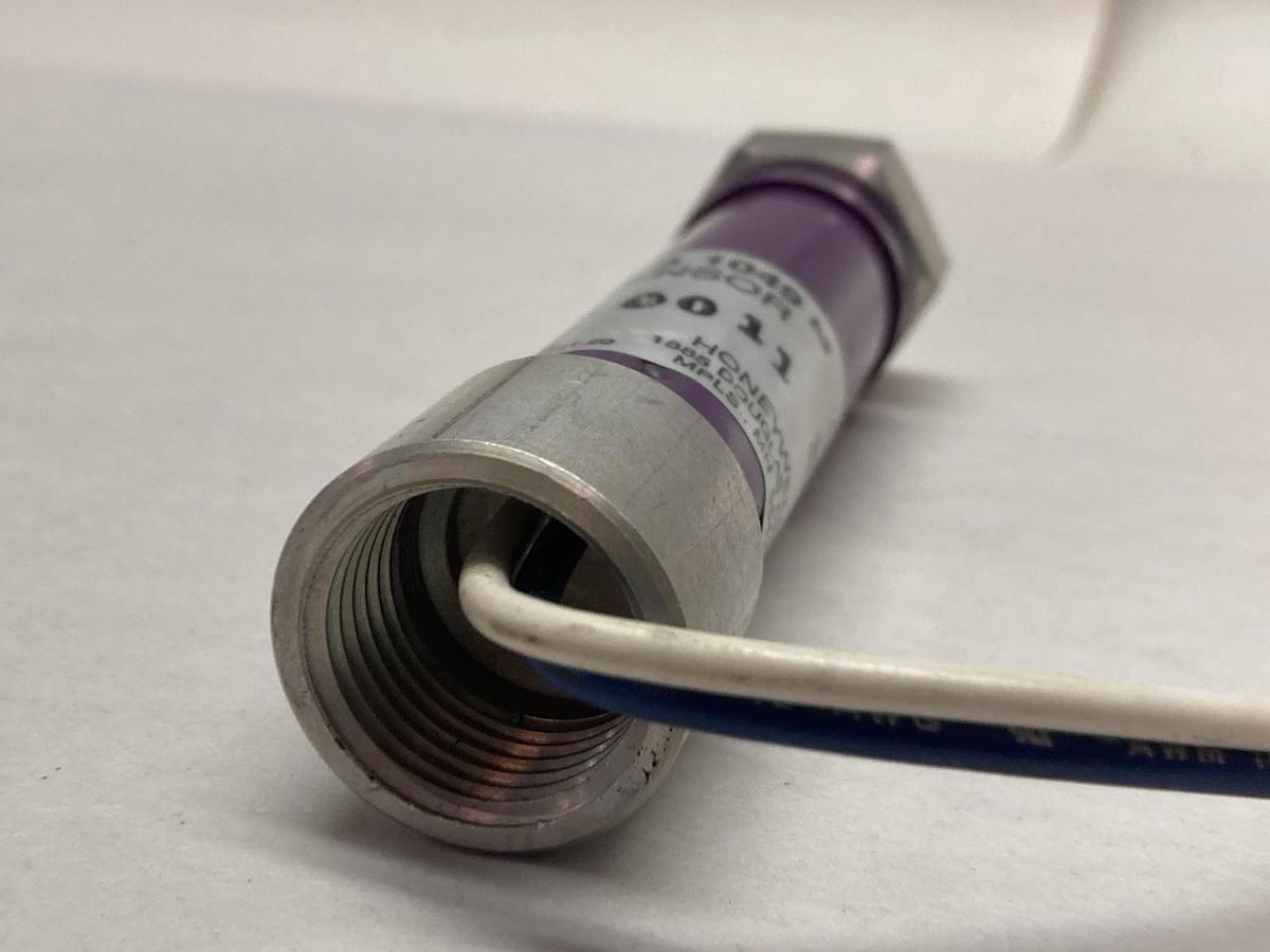 Honeywell,C7027 A 1049,U.V. Sensor Rev E