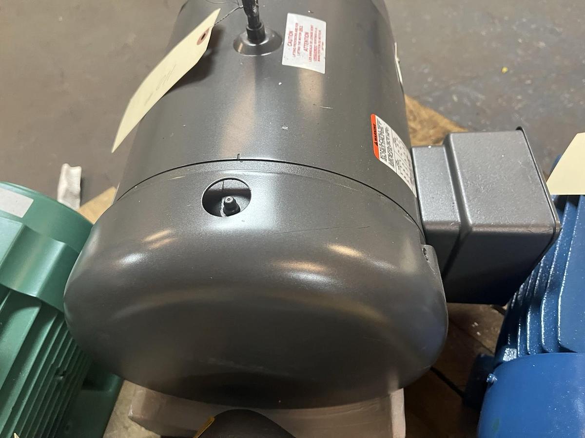 BALDOR,M37B005S1331H1,MOTOR 7.5HP 190/380-415V 50Hz 1465RPM 215TC