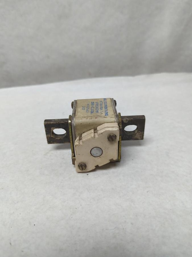 Used MILL EQUIPMENT & ENG,X792CX027YF,FUSE 250V AC 350 AMP PRE-OWNED