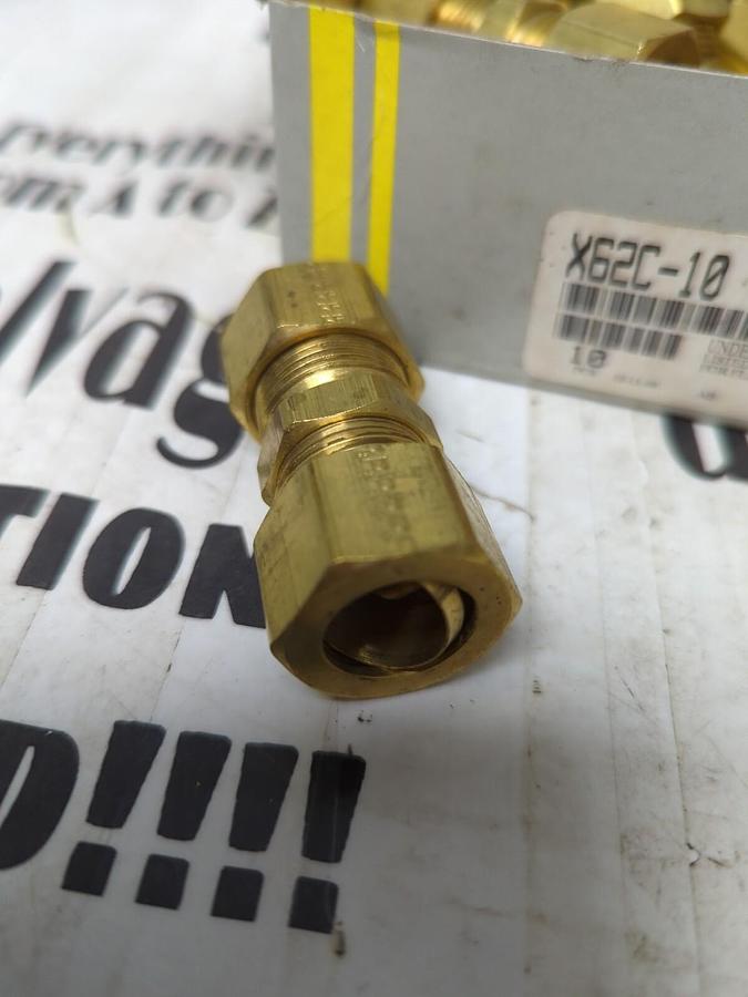 PARKER,X62C-10,BRASS SWIVEL FITTING BOX OF 10 NOS