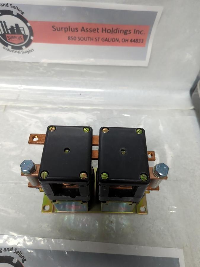 GE,CTTA154FR124XN,TYPE C REVERSING CONTACTOR 2-POLE 24V 100A NOS