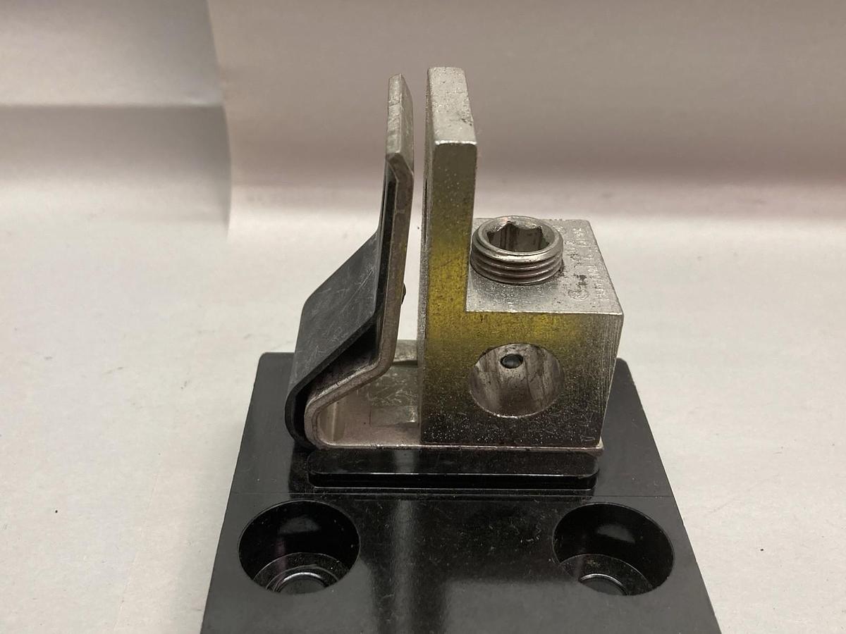 Used Bussmann,R25200-1CR,Fuse Holder
