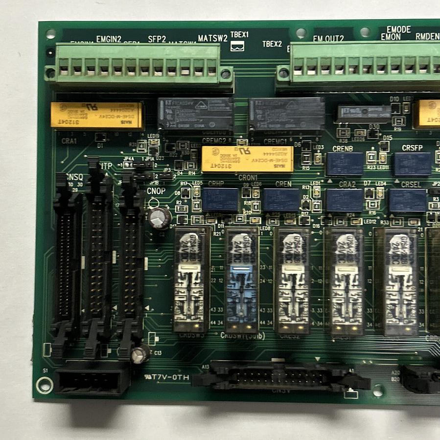 Used NACHI DAIHEN,UM213E L8800F L8800F06,RELAY CIRCUIT BOARD