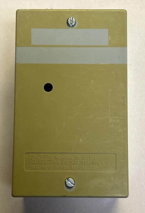 Used AIR PRODUCTS & CONTROLS,MR-201/C,MULTI VOLTAGE CONTROL RELAY