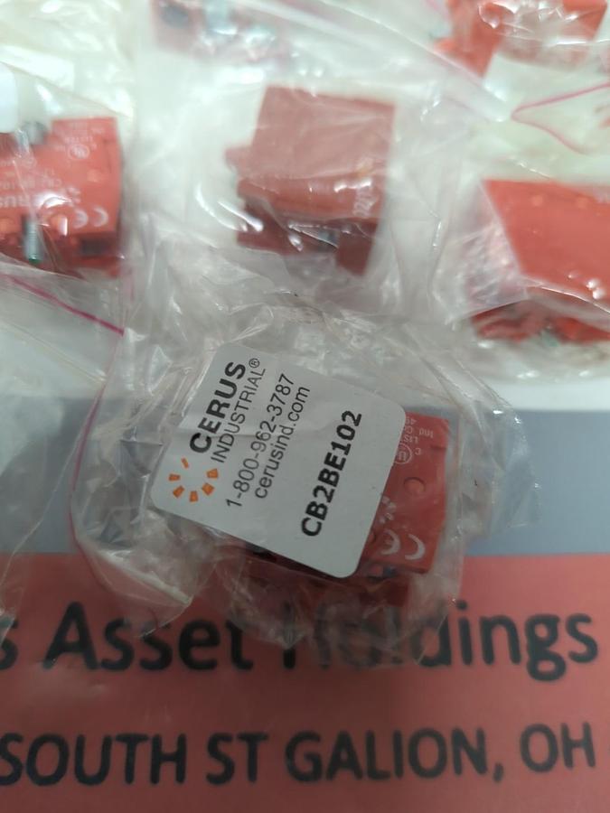 CERUS,CB2BE102,CONTACT BLOCK 240V 10A LOT OF 22 NOS