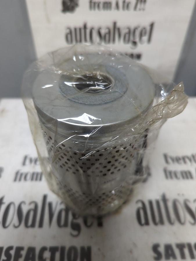 Used NAPA GOLD,1092,OIL FILTER NEW WITHOUT BOX