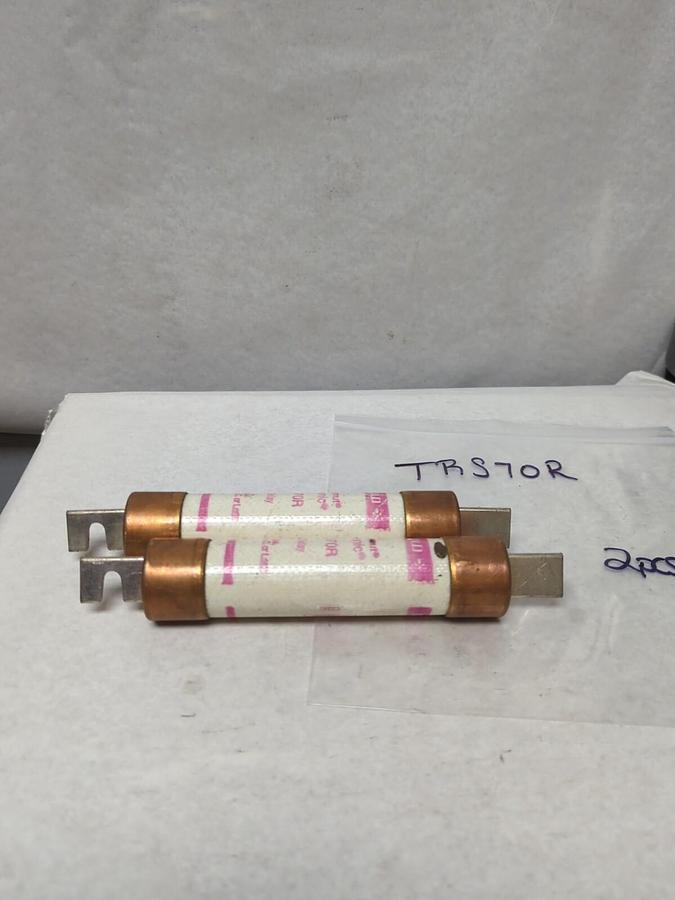 Used GOULD SHAWMUT,TRS70R,TRI-ONIC 70 AMP FUSE LOT OF 2 PRE-OWNED