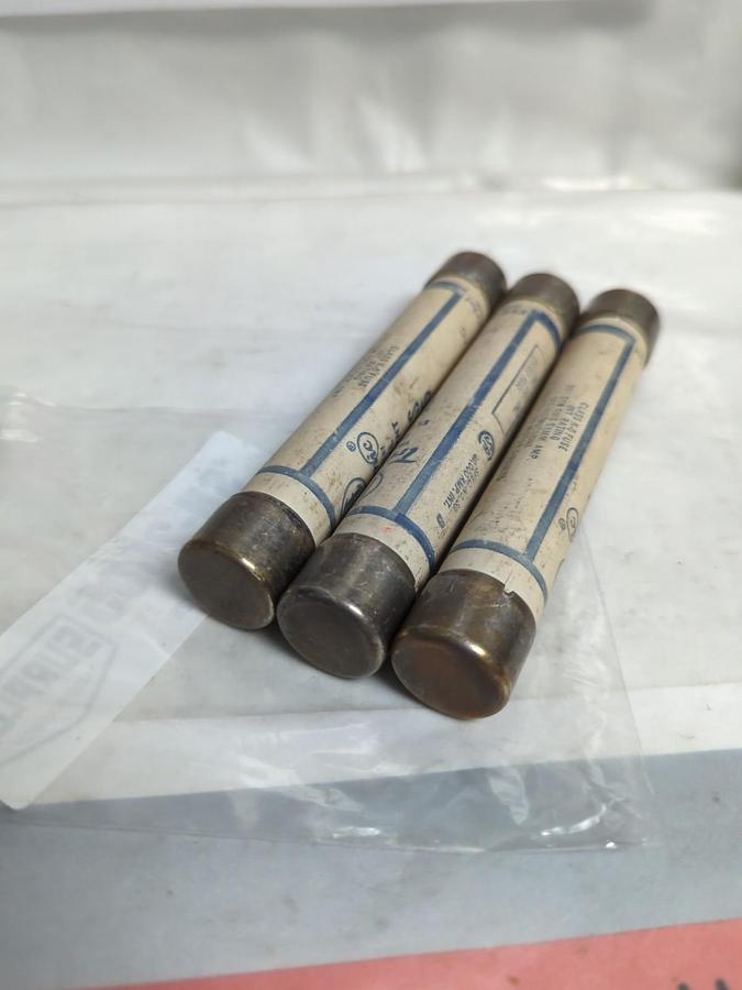 Used ITE IMPERIAL,TRS-15,TRI-ONIC 15 AMP FUSE LOT OF 3 PRE-OWNED