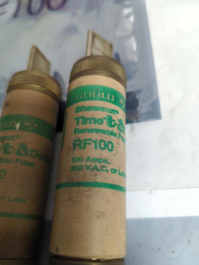 FERRAZ SHAWMUT,RF100,RENEWABLE TIME-DELAY 100 AMP FUSE LOT OF 2 PRE-OWNED