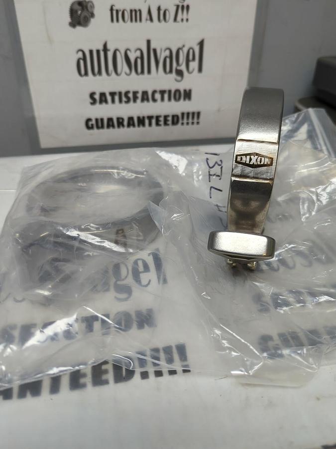 DIXON,13ILH300 304,STAINLESS STEEL SANITARY I-LINE CLAMP 3 INCH TUBE OD LOT OF 2