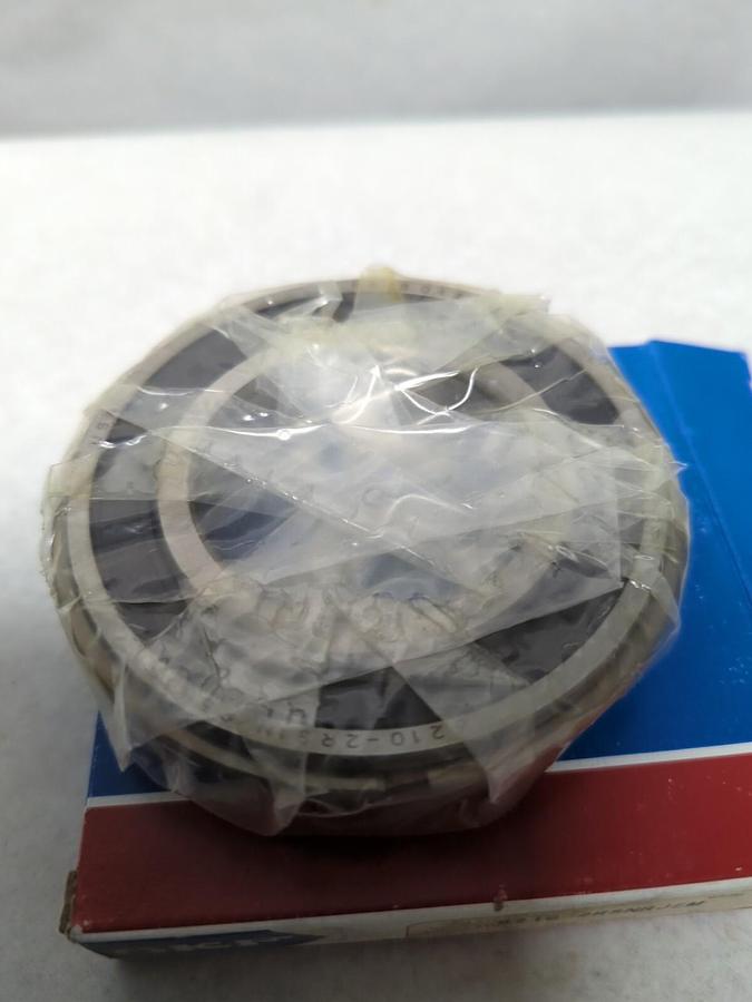 SKF,6210 2RSNRJEM,RUBBER SEALED DEEP GROOVE BALL BEARING WITH SNAP RING NOS