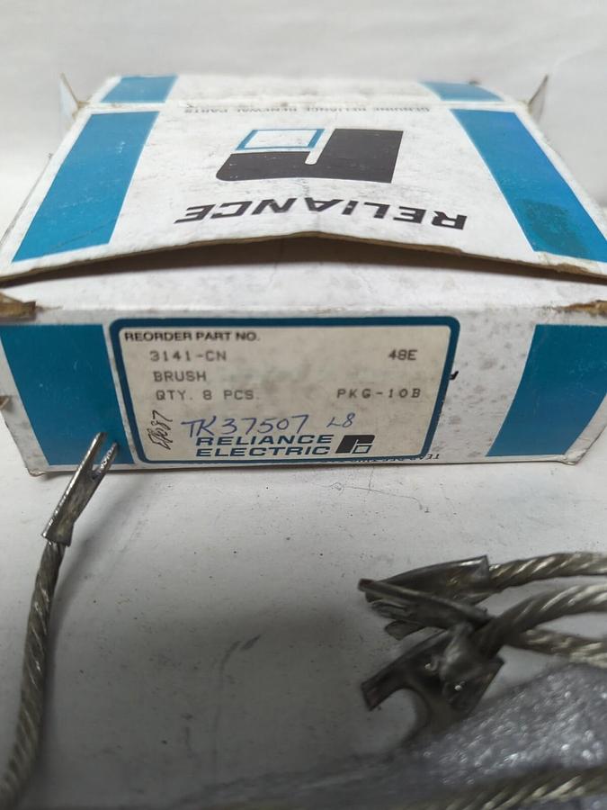 RELIANCE ELECTRIC,3141-CN,CARBON MOTOR BRUSHES BOX OF 8 PIECES NOS