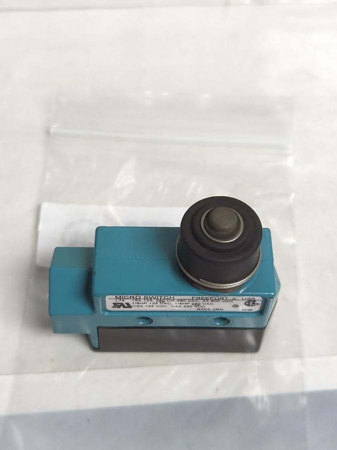 Used HONEYWELL,BZE6-2RN,MICRO SWITCH 15A PRE-OWNED