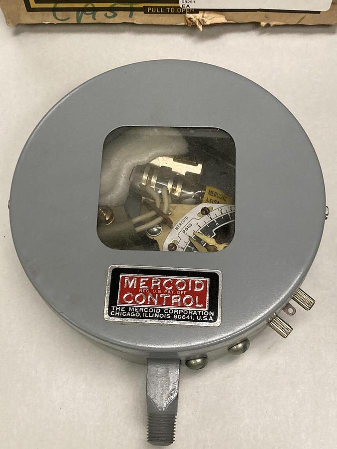 Used Mercoid,DA-31-2-1,Pressure Switch