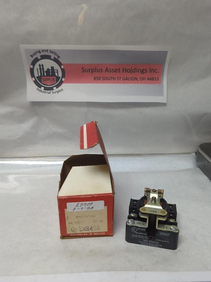 DAYTON,5X849A,GENERAL PURPOSE RELAY 1-1/2 HP 30 AMP 120/240VAC NOS