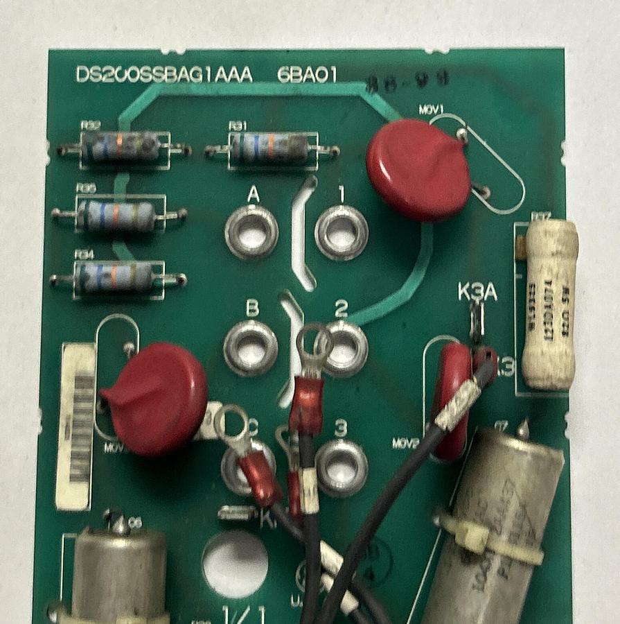 Used GENERAL ELECTRIC,DS200SSBAG1BAAA,SNUBBER CARD DRIVE BOARD