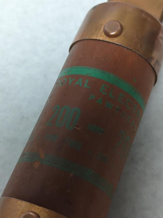 Used ROYAL ELECTRIC,200 AMP,ONE-TIME 200 AMP FUSE PRE-OWNED