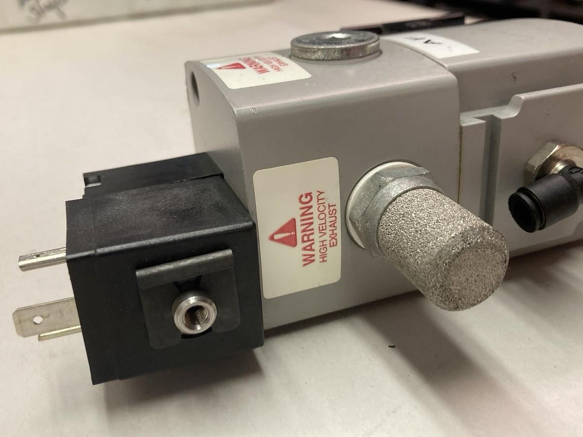 Used Festo,HEM-M2-G1/4-10024,Solenoid Valve Max 10 bar 145PSI