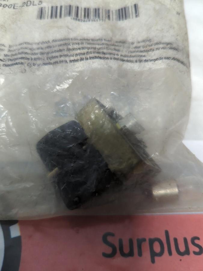 ALLEN BRADLEY,800-2DL5,SERIES A FULL VOLTAGE MODULE WITH LATCH NOS